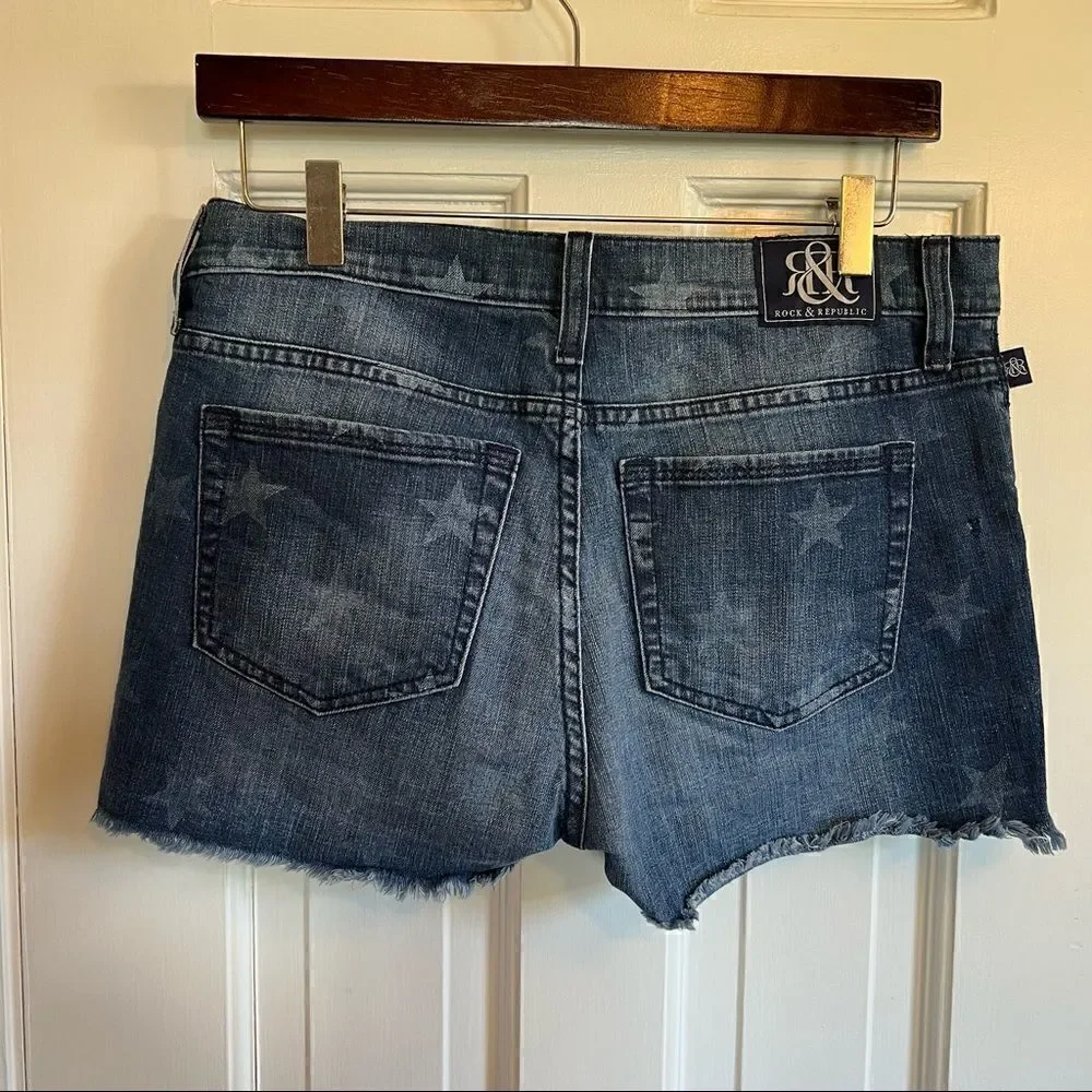 Rock & Republic star jean shorts - Picture 2 of 6